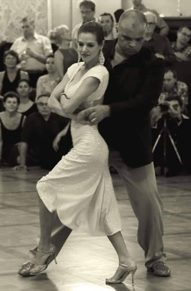 danza en málaga, academia de baile malaga, tango para adultos